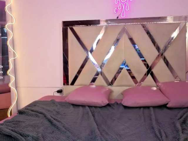 HARMONIE-TAY live cam on BongaCams