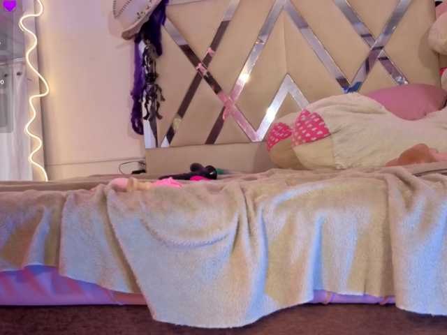 HARMONIE-TAY live cam on BongaCams