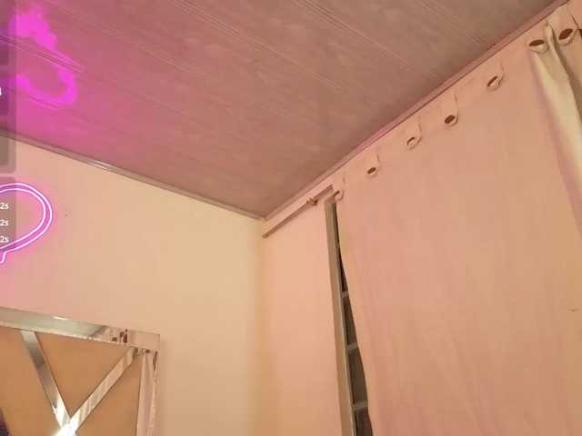 HARMONIE-TAY live cam on BongaCams