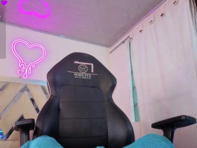 HARMONIE-TAY live cam on BongaCams