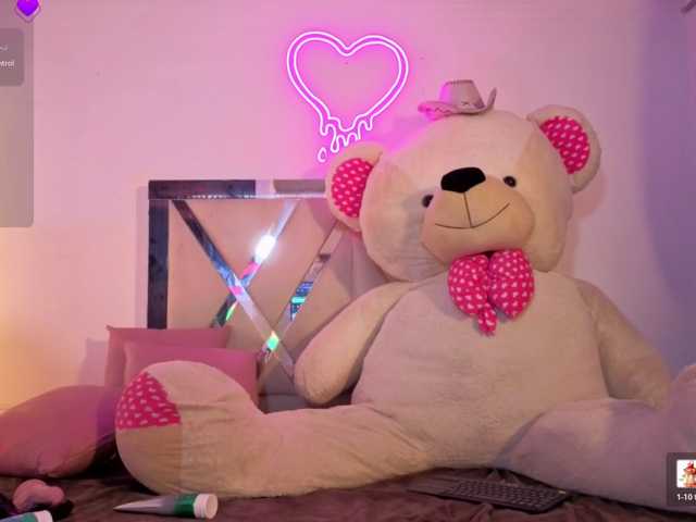 HARMONIE-TAY live cam on BongaCams