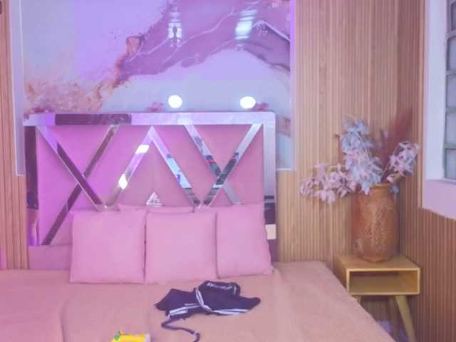 HARMONIE-TAY live cam on BongaCams