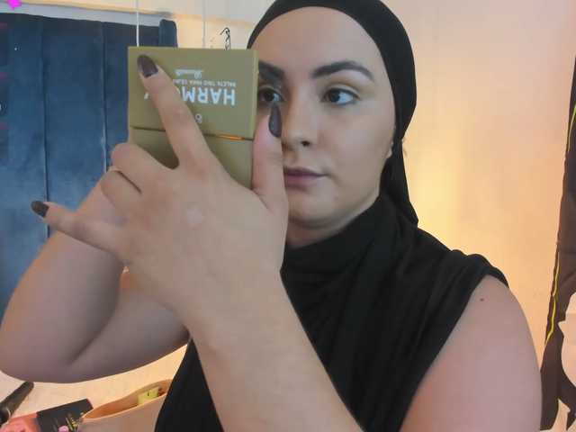MIRANDACUTE live cam on BongaCams