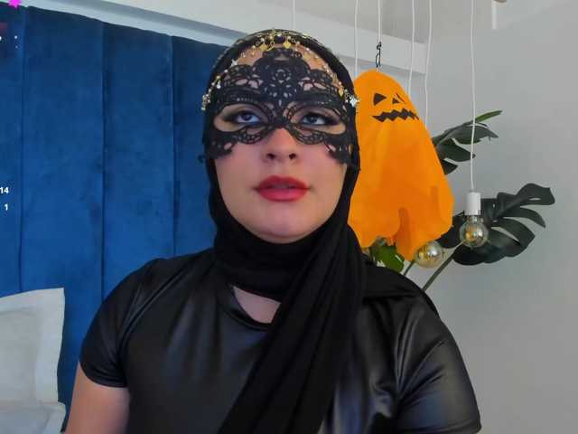 Mirandacute live cam on BongaCams