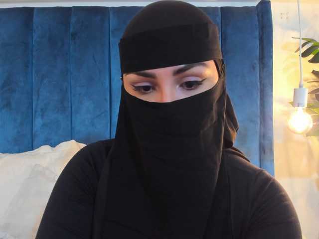 MIRANDACUTE live cam on BongaCams