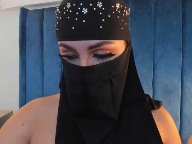 MIRANDACUTE live cam on BongaCams