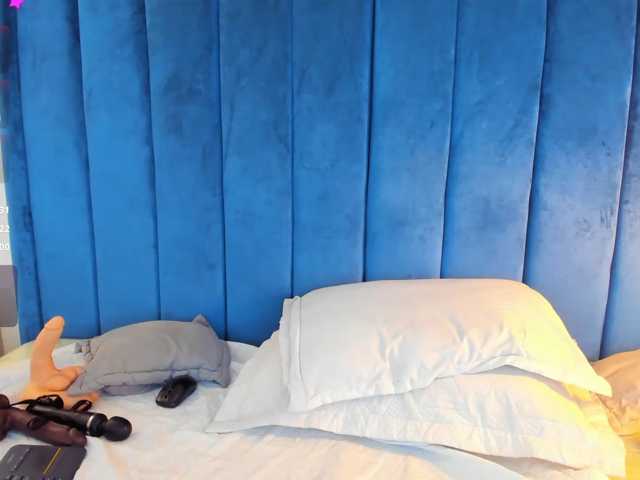 MIRANDACUTE live cam on BongaCams