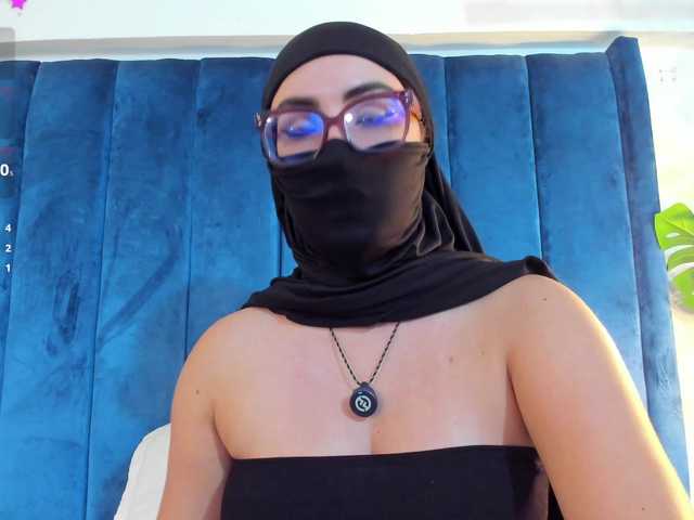 MIRANDACUTE live cam on BongaCams