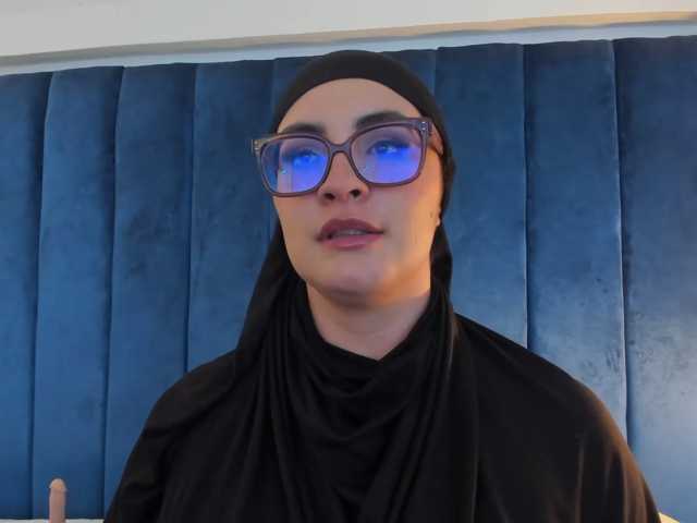 MIRANDACUTE live cam on BongaCams