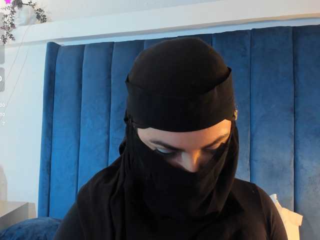 MIRANDACUTE live cam on BongaCams
