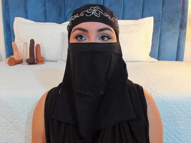 MIRANDACUTE live cam on BongaCams