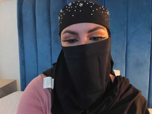 MIRANDACUTE live cam on BongaCams