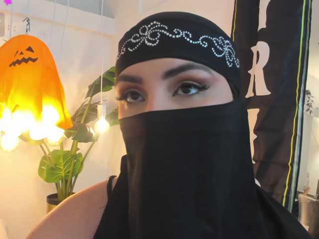 MIRANDACUTE live cam on BongaCams