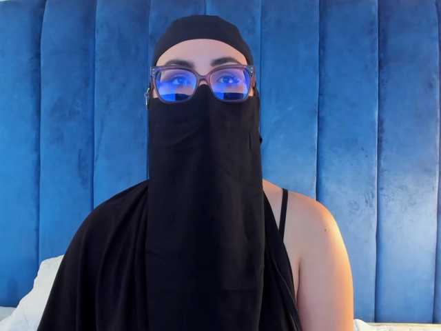 MIRANDACUTE live cam on BongaCams