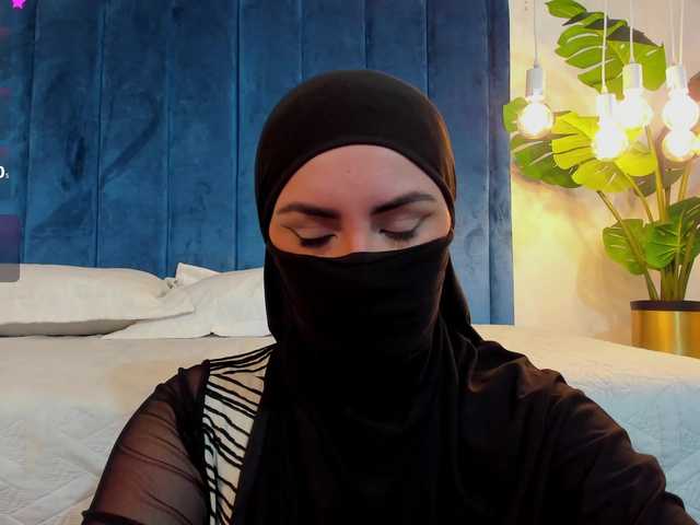 MIRANDACUTE live cam on BongaCams