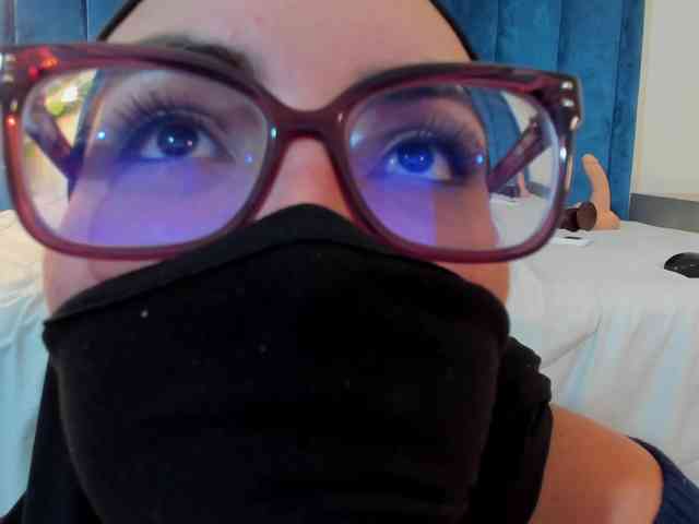 MIRANDACUTE webcam