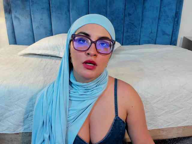 MIRANDACUTE webcam