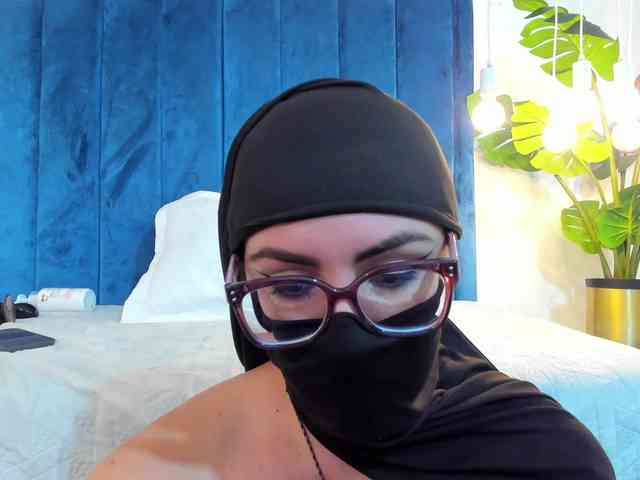MIRANDACUTE webcam