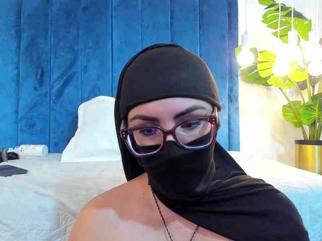 MIRANDACUTE webcam