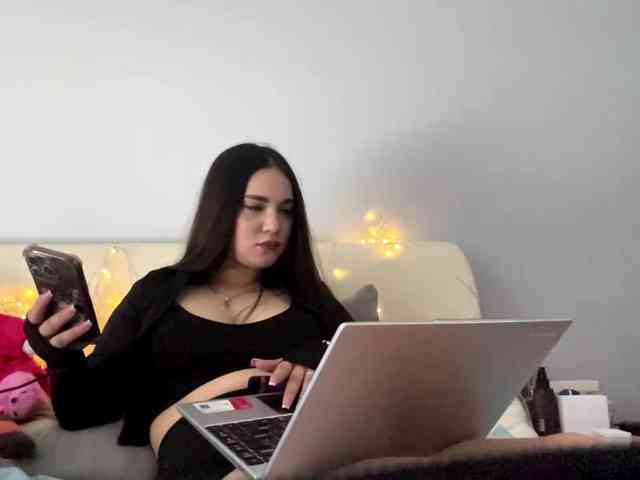 Model: party-girls