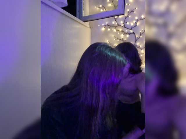 CharismaFox live cam on BongaCams