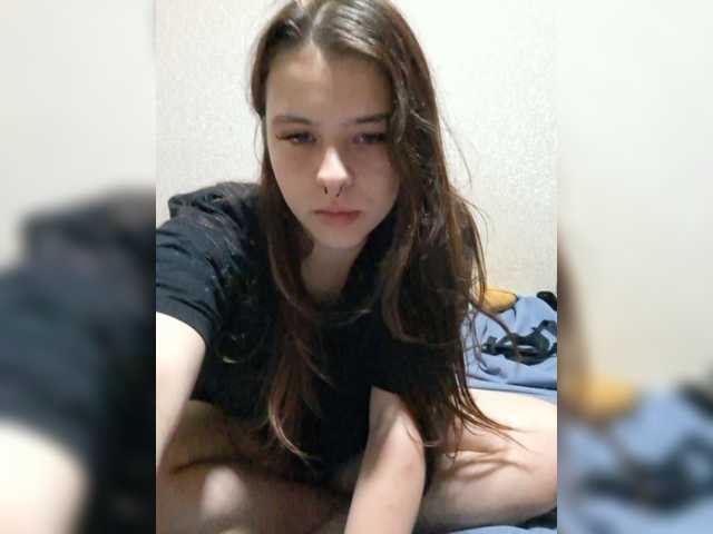 CharismaFox live cam on BongaCams
