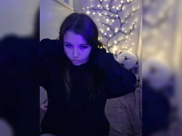 CharismaFox live cam on BongaCams