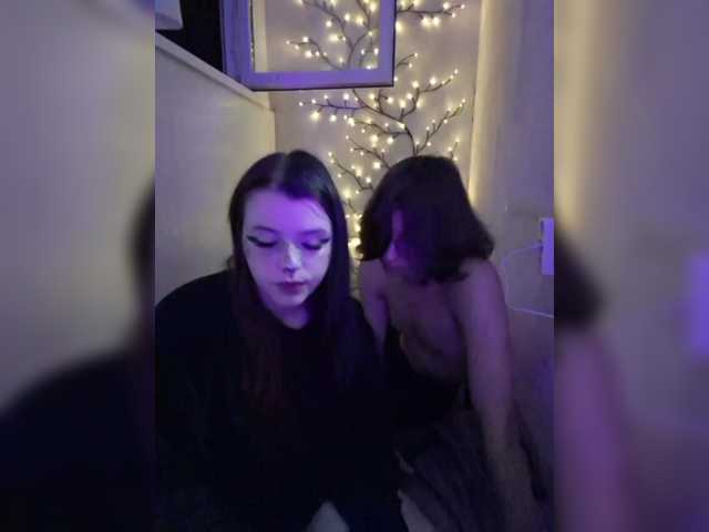 Live трансляция CharismaFox - slutnetki.online