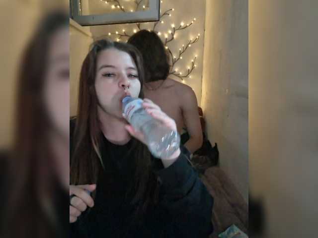 CharismaFox live cam on BongaCams