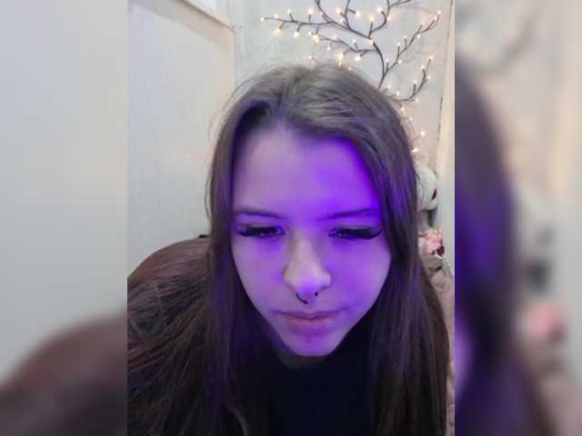 CharismaFox live cam on BongaCams