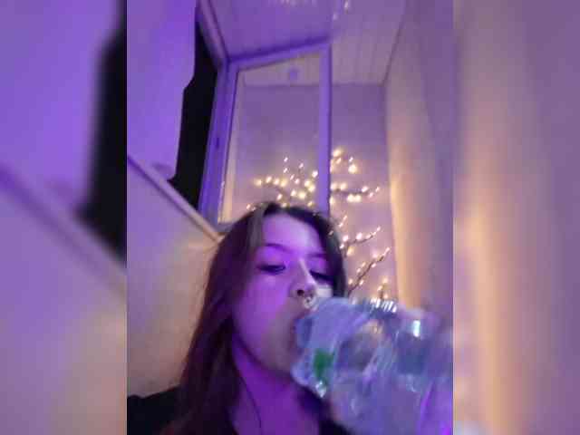 CharismaFox webcam