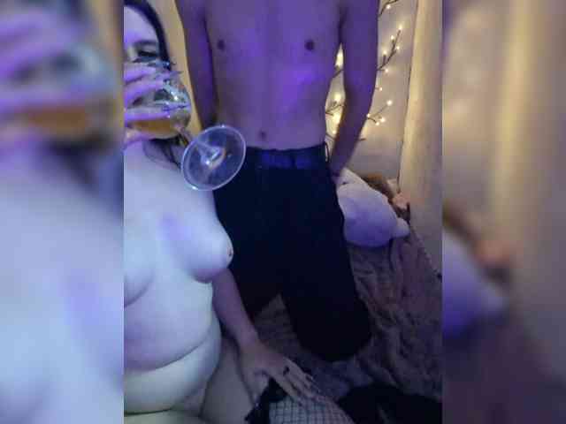 CharismaFox webcam