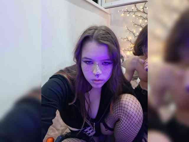 CharismaFox webcam