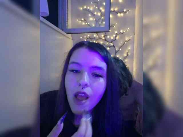 CharismaFox webcam