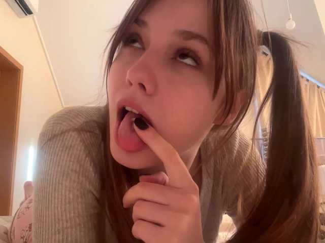 healmentaliti live cam on BongaCams