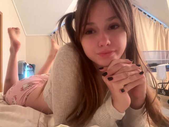 healmentaliti live cam on BongaCams