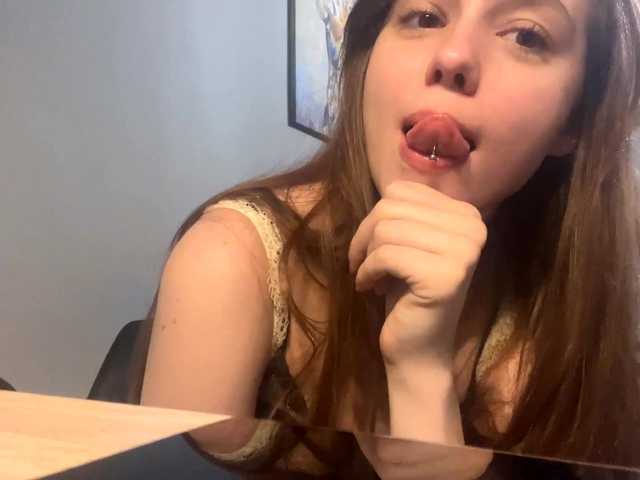 healmentaliti live cam on BongaCams