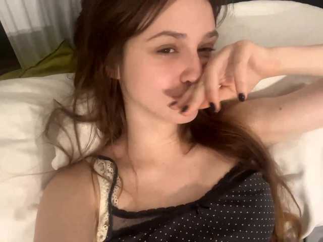 healmentaliti live cam on BongaCams