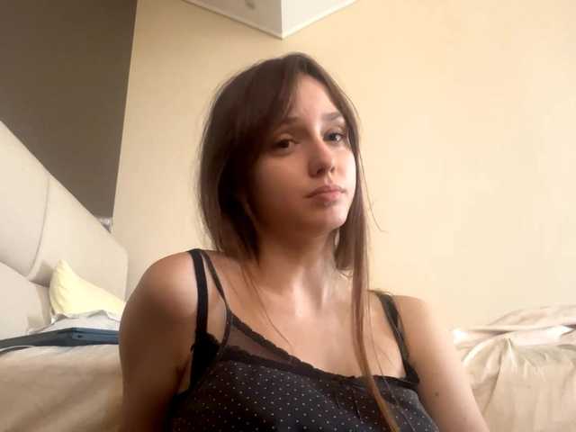 healmentaliti live cam on BongaCams