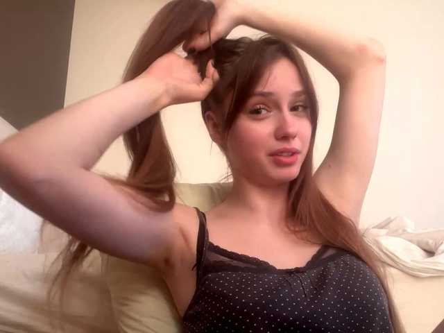 healmentaliti live cam on BongaCams