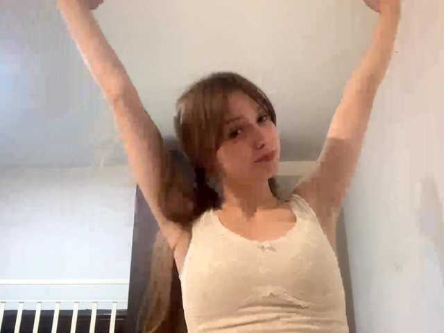 healmentaliti live cam on BongaCams