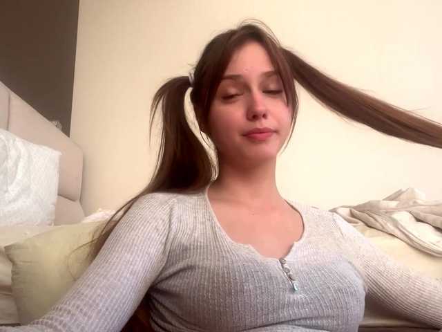healmentaliti live cam on BongaCams
