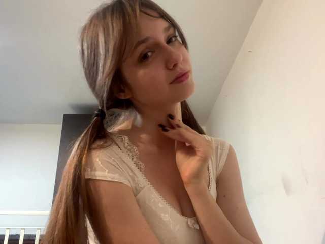 healmentaliti live cam on BongaCams