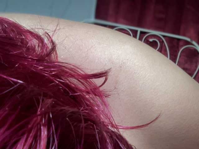 G0ldenare0las1 live cam preview