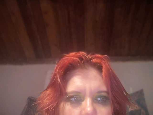 G0ldenare0las1 live cam on BongaCams