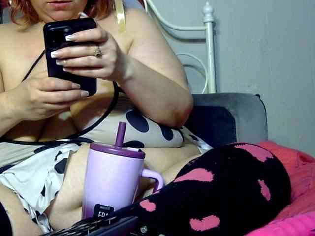 G0ldenare0las1 webcam