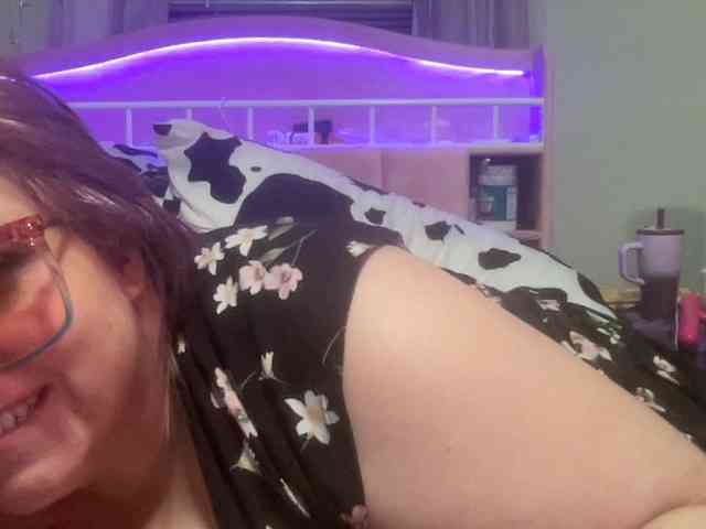 G0ldenare0las1 webcam