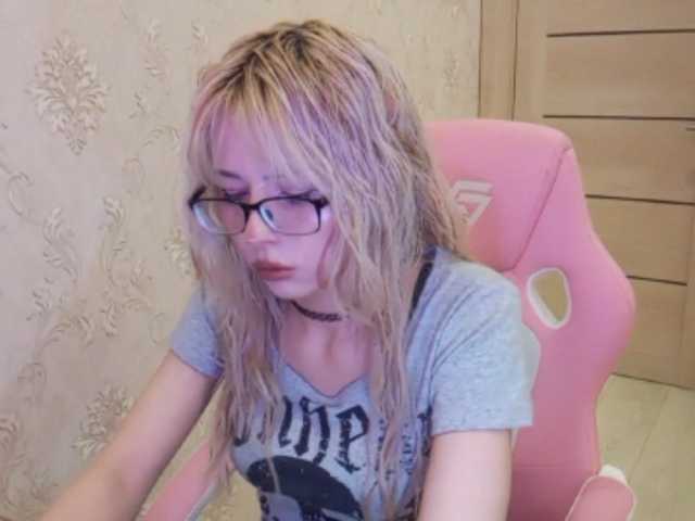 mycutepage live cam on BongaCams