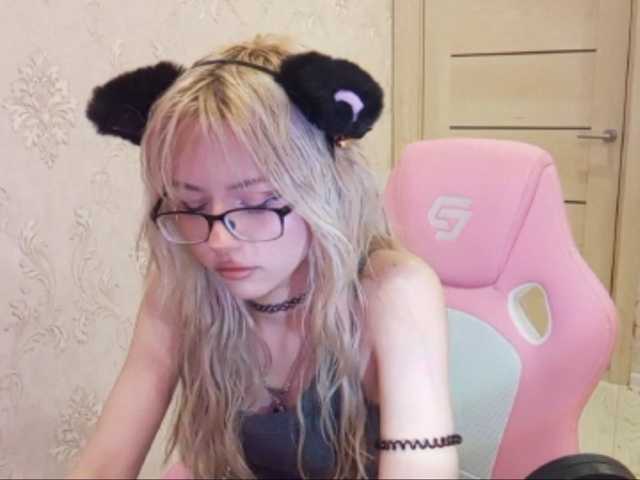 mycutepage live cam on BongaCams