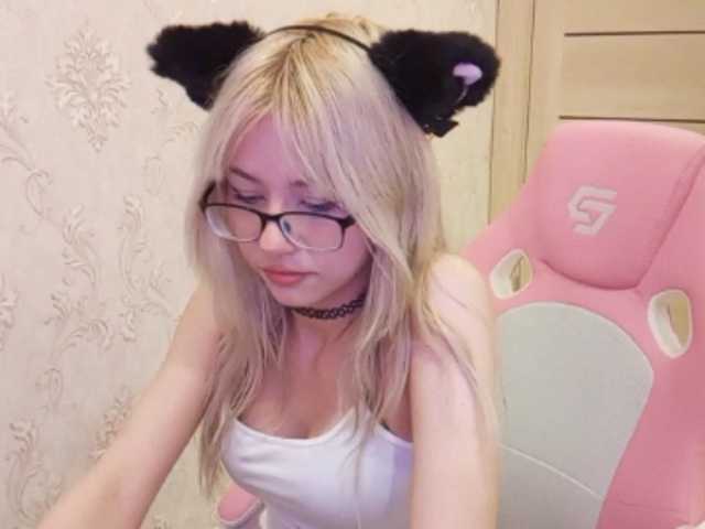 mycutepage live cam on BongaCams